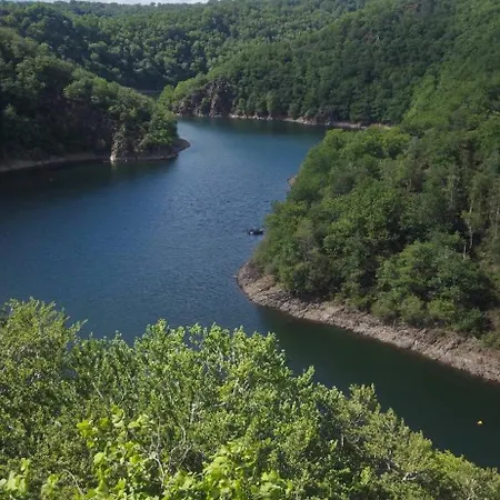 Au Plaisir Des Yeux Besse (Cantal)