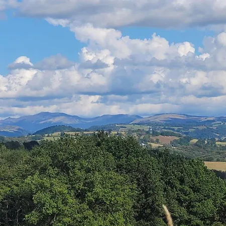 Au Plaisir Des Yeux Besse (Cantal)